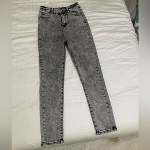 Gray high waisted, skinny stretch pants. Size 25
